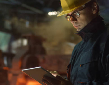 Dotée des certifications qualité requises, la SIF est spécialiste des pièces techniques de sécurité, notamment pour le ferroviaire.